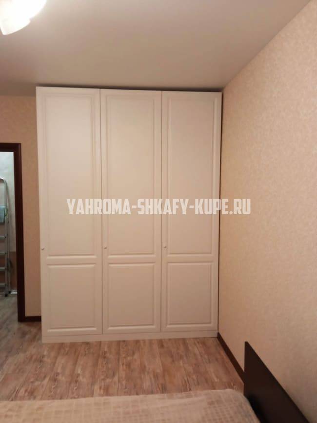 Распашные шкафы Яхрома