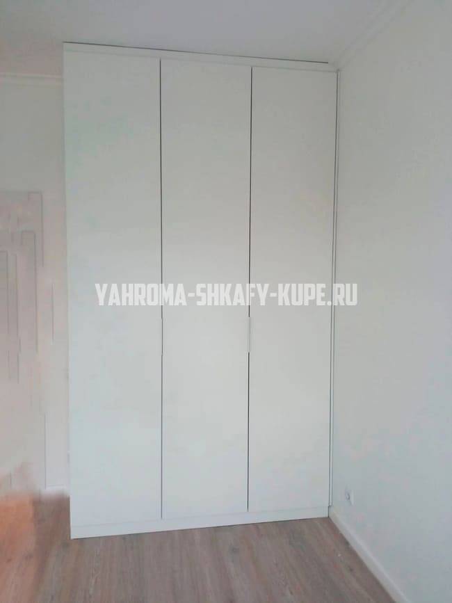 Распашные шкафы Яхрома
